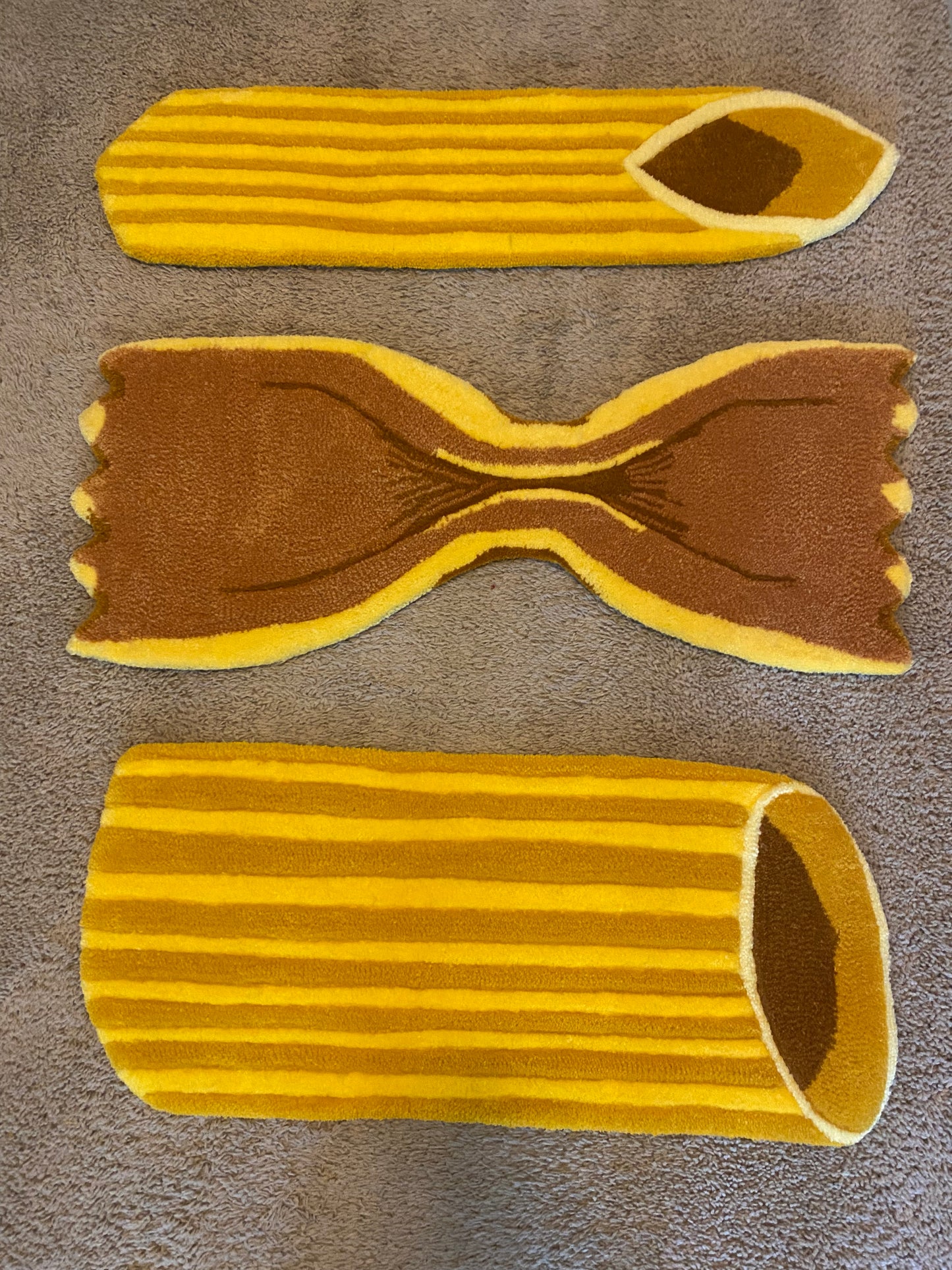 Penne Pasta Runner
