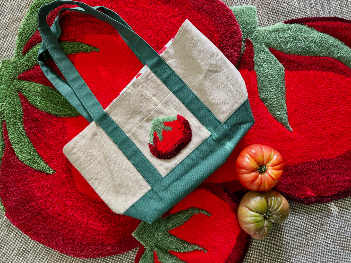 LIL TUFT x DAY OFF: tomato tote