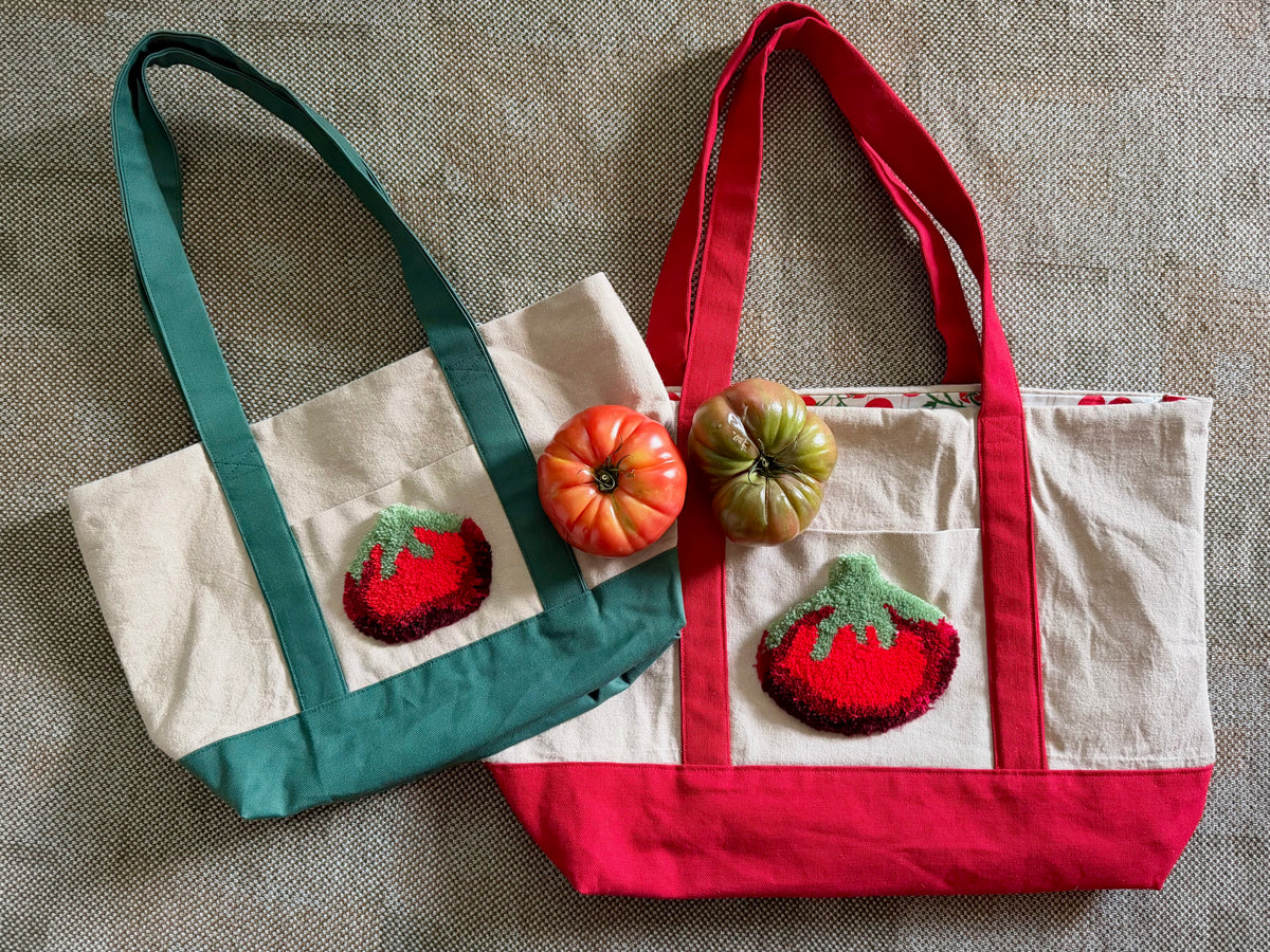 LIL TUFT x DAY OFF: tomato tote