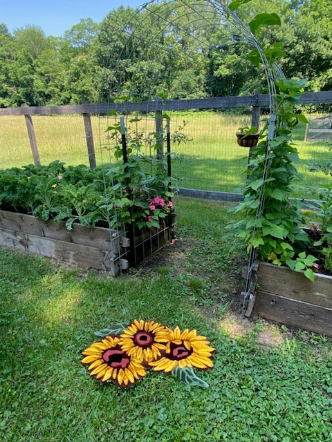 Sunflower Accent Rug